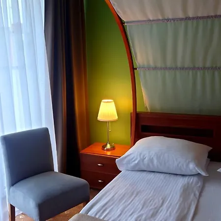 Akacja - Orlowo Couette-café 3*